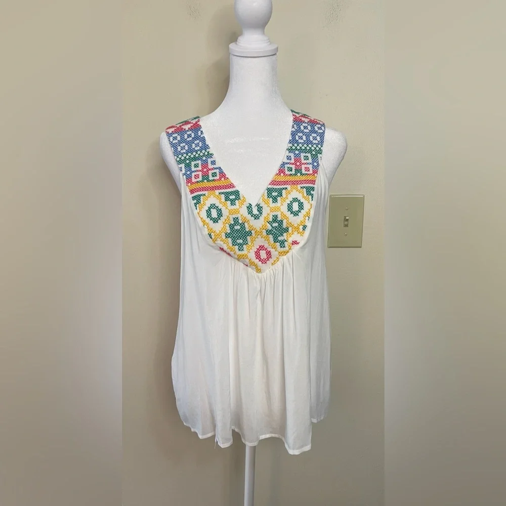 Lovestitch Women’s Bohemian Embroidery Tank Top V- Neck Size Medium. NWT - Picture 5 of 17